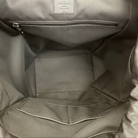 Louis Vuitton Discovery Backpack Monogram Shadow Black - Picture 8 of 14